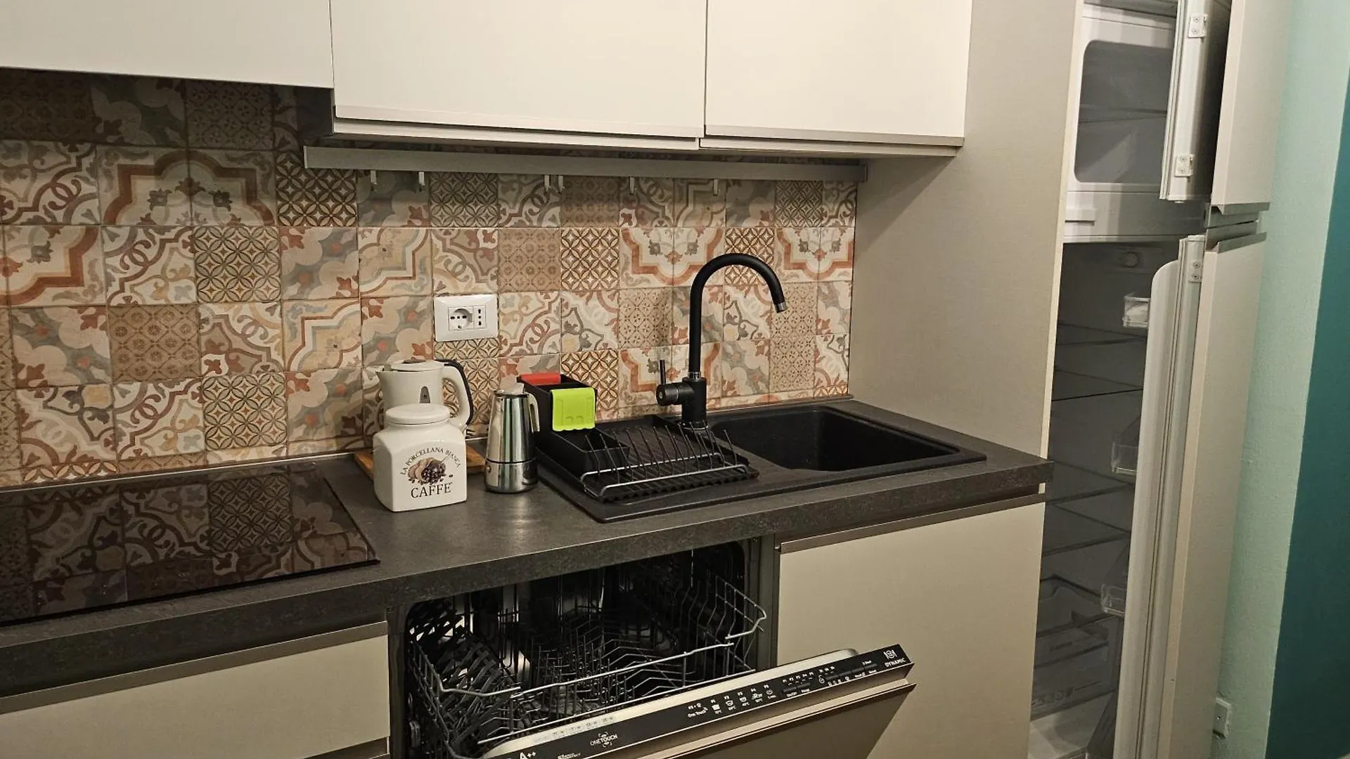 Comfortable Flat Inside Isola And Garibaldi District 밀라노 0*,