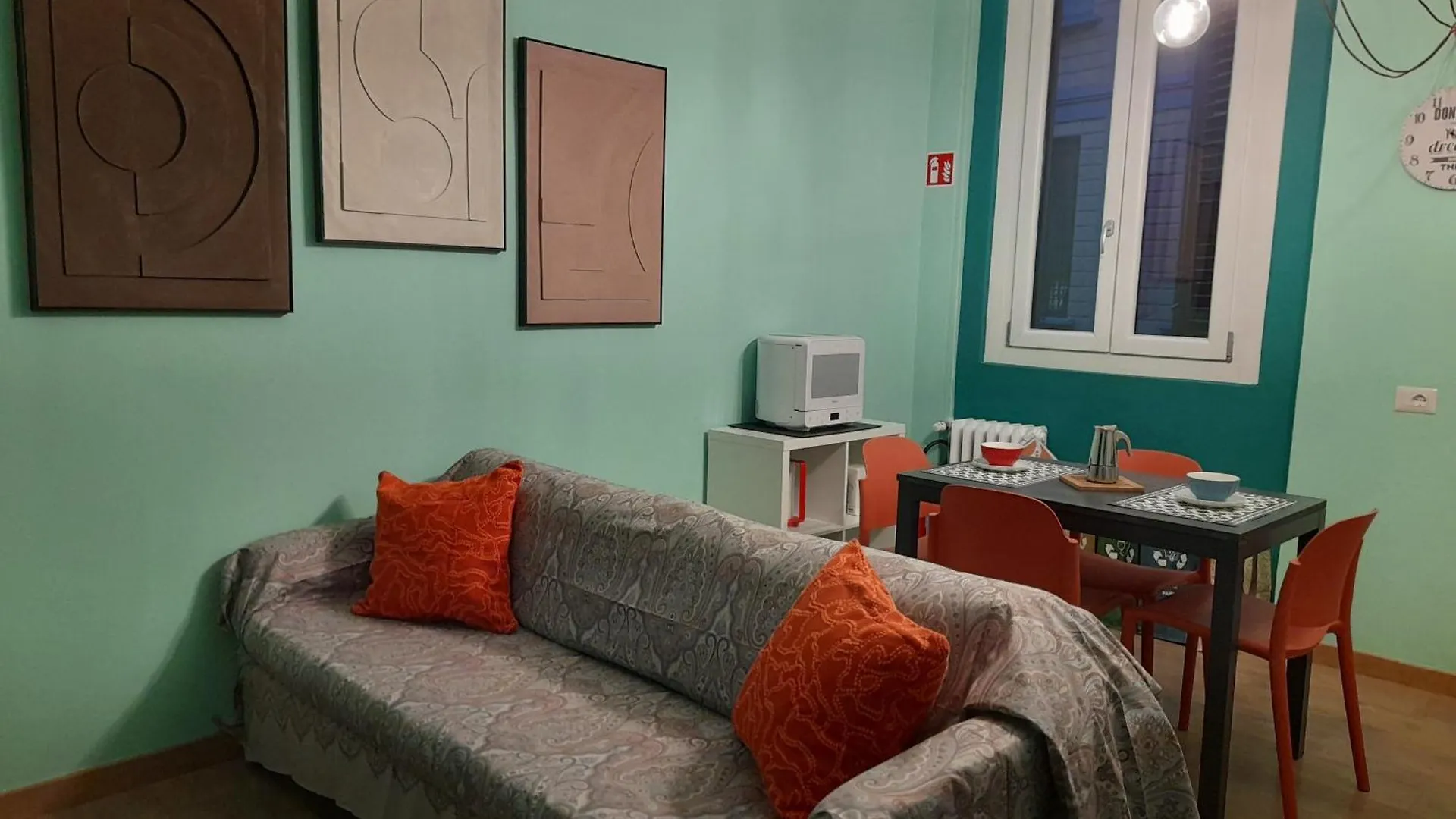 Comfortable Flat Inside Isola And Garibaldi District 밀라노 이탈리아