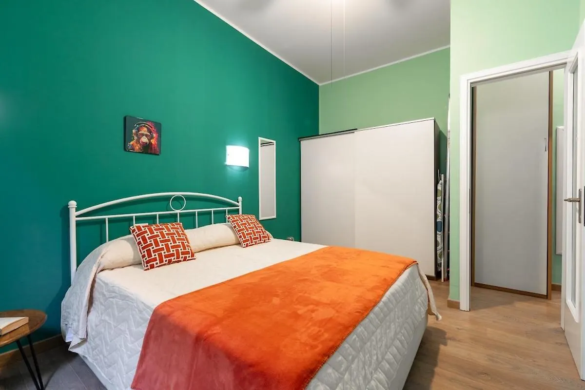 Comfortable Flat Inside Isola And Garibaldi District Milánó Apartman