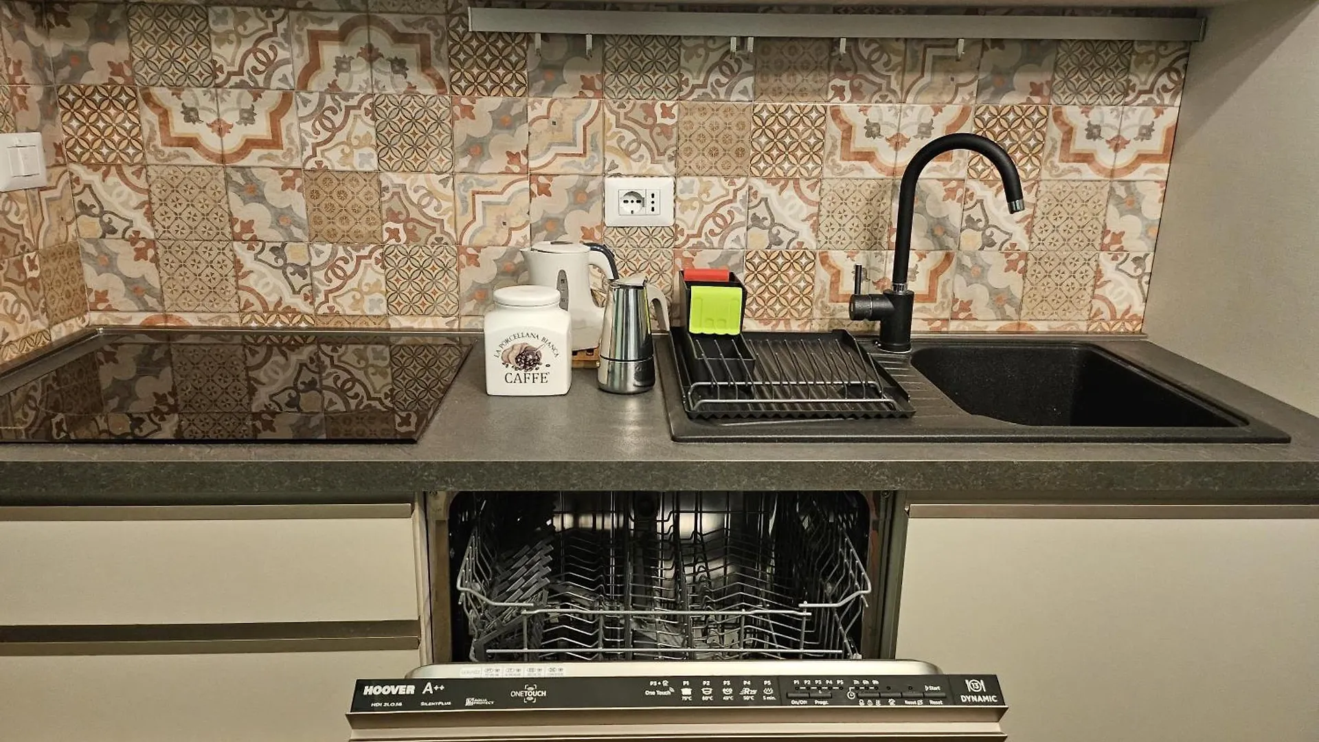 Apartman Comfortable Flat Inside Isola And Garibaldi District Milánó Olaszország